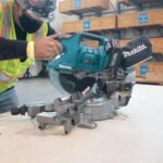 Makita 40V max XGT Brushless Cordless 8-1/2 in. Dual-Bevel Sliding Compound Miter Saw Kit, AWS Capable (4.0Ah) GSL02M1 - Image 4